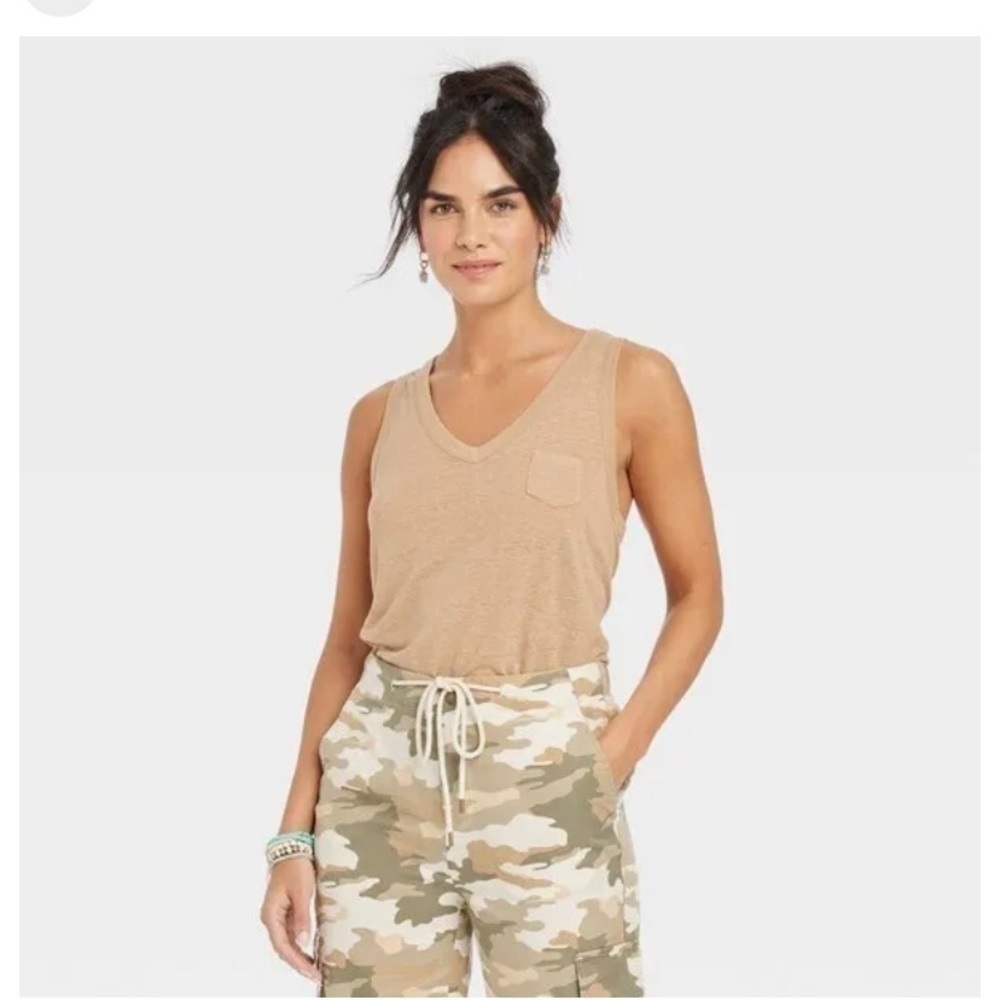 Universal Thread Women's Linen
Tank Top Brown